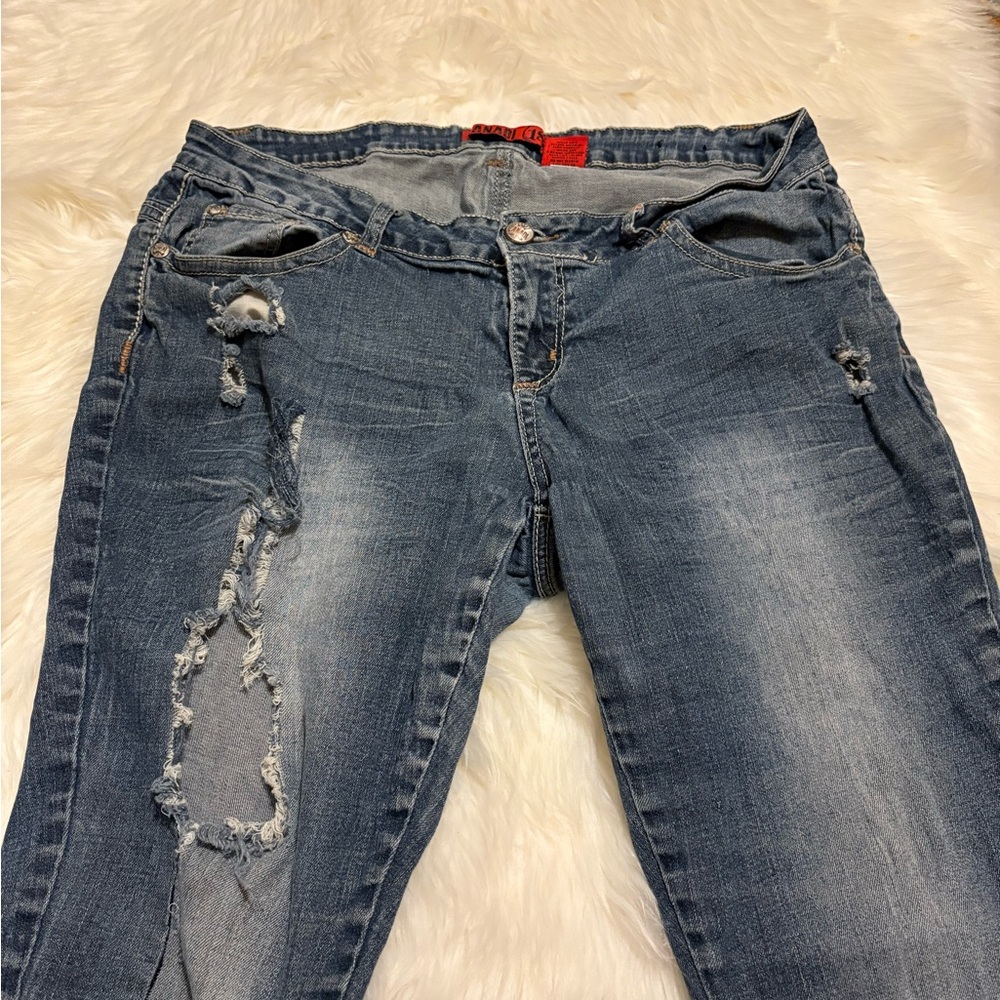Zanadi size 18 Distressed Women's Blue Denim Jeans